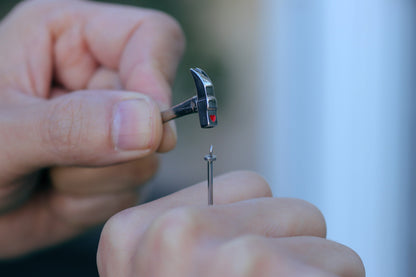 Jujutsu Kaisen™ Nobara's Hammer & Nail Earrings - Secondhand Readers