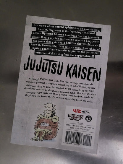 Jujutsu Kaisen, Vol. 1 by Gege Akutami - Used Like New